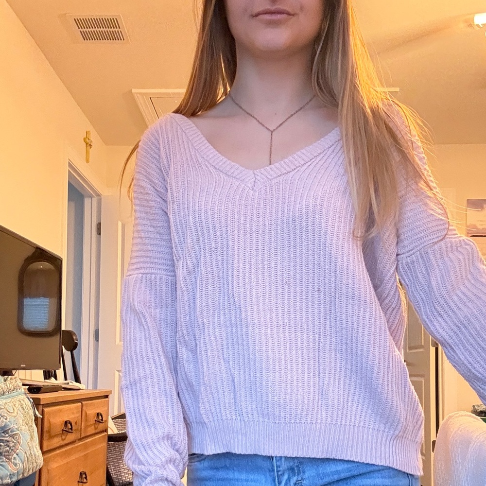 Forever 21 Light Pink V-Neck Sweater